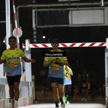 Runner Photo 7086527