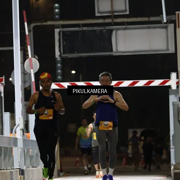 Runner Photo 7086590