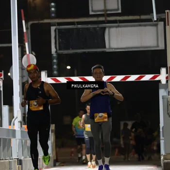 Runner Photo 7086592