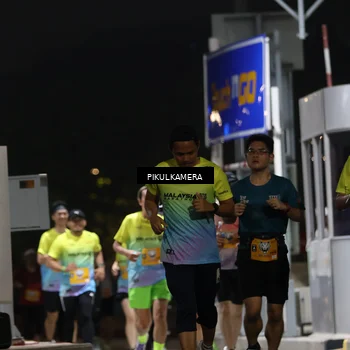 Runner Photo 7086613