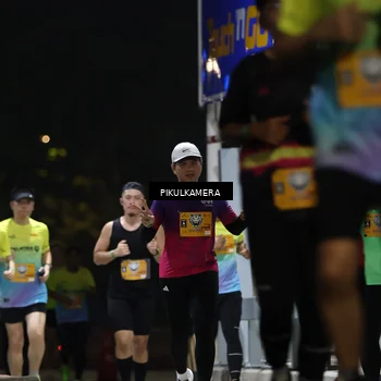 Runner Photo 7086632