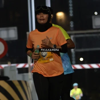 Runner Photo 7086641