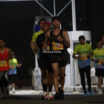 Runner Photo 7086668