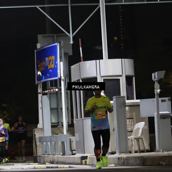 Runner Photo 7086694