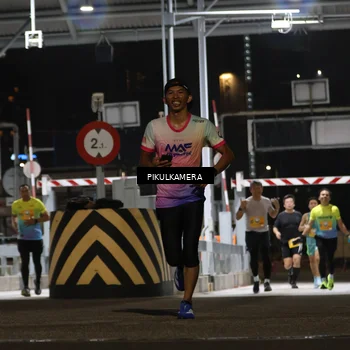 Runner Photo 7086707