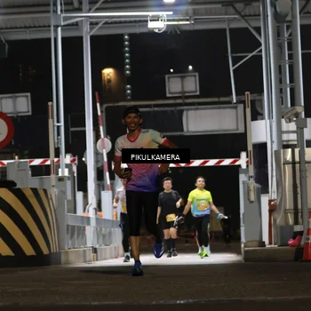 Runner Photo 7086710
