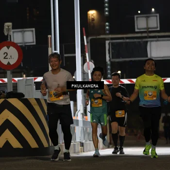 Runner Photo 7086711