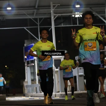 Runner Photo 7086719
