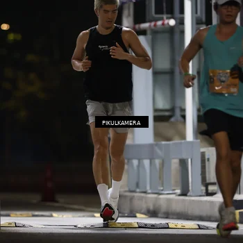 Runner Photo 7086729
