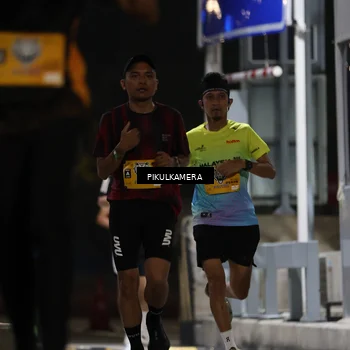 Runner Photo 7086733