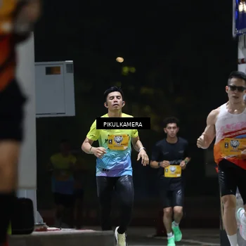 Runner Photo 7086746