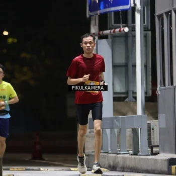 Runner Photo 7086754