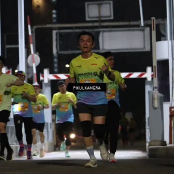 Runner Photo 7086803