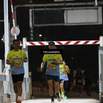 Runner Photo 7086842
