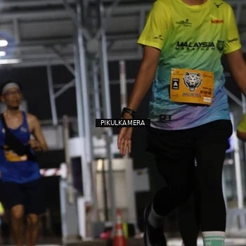 Runner Photo 7086849