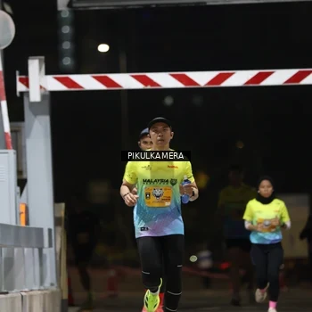 Runner Photo 7086872