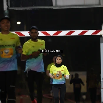 Runner Photo 7086883