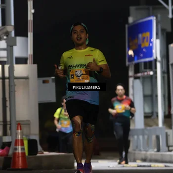 Runner Photo 7086889
