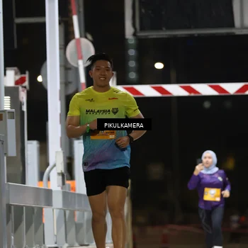 Runner Photo 7086894