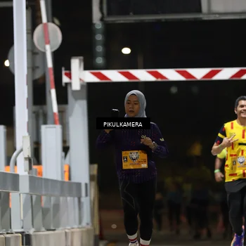 Runner Photo 7086902