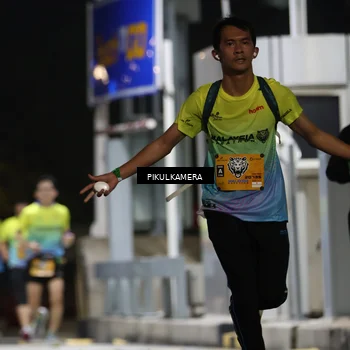 Runner Photo 7086905
