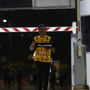 Runner Photo 7086912
