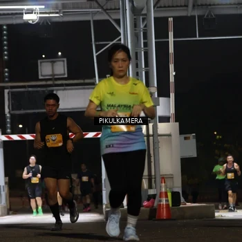 Runner Photo 7086999