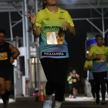 Runner Photo 7087003
