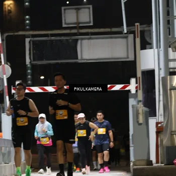 Runner Photo 7087009