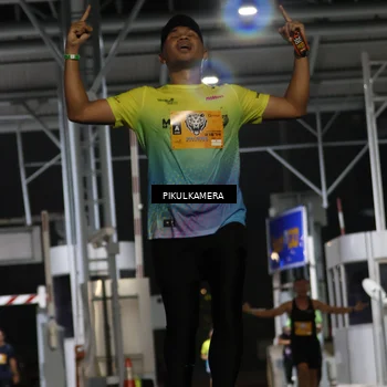 Runner Photo 7087010