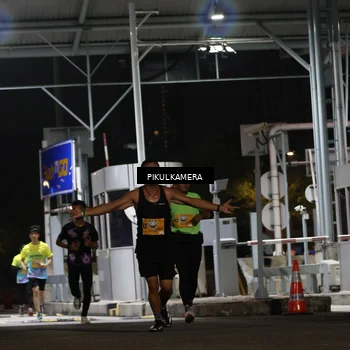 Runner Photo 7087013