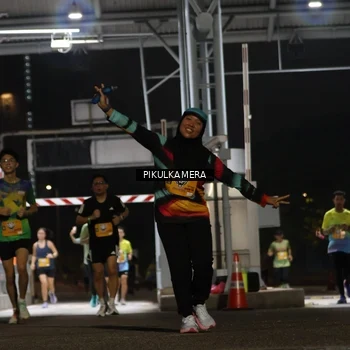Runner Photo 7087052