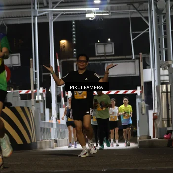 Runner Photo 7087060