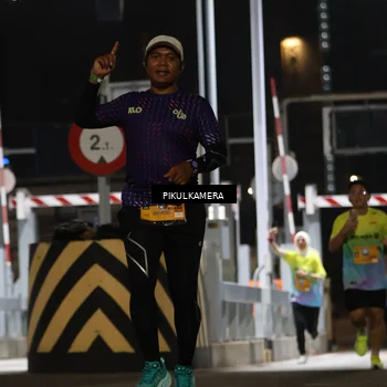 Runner Photo 7087088