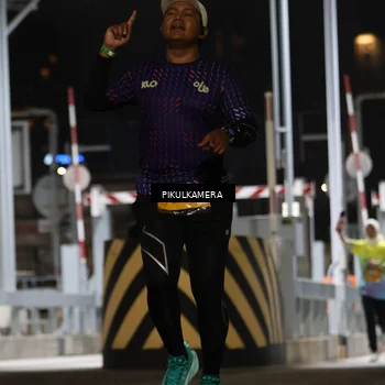 Runner Photo 7087099