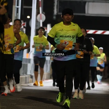 Runner Photo 7087128