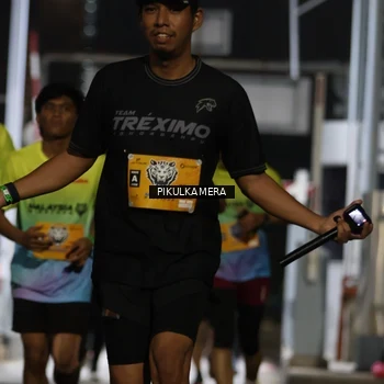 Runner Photo 7087172