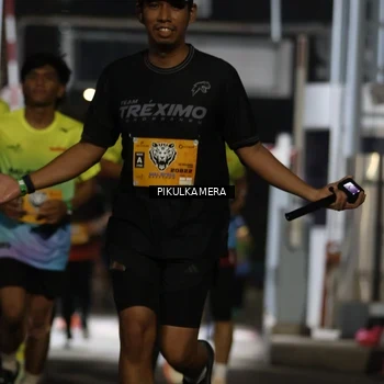 Runner Photo 7087173