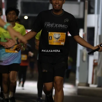 Runner Photo 7087174