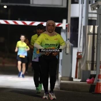 Runner Photo 7087187