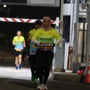 Runner Photo 7087188
