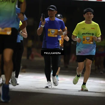 Runner Photo 7087228