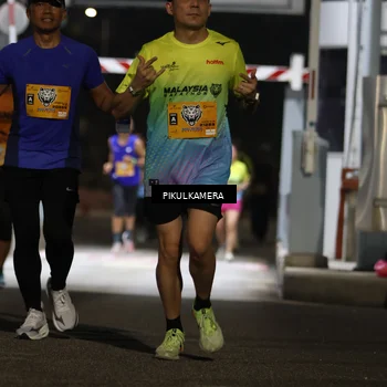 Runner Photo 7087231