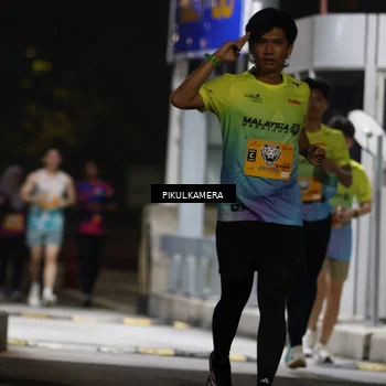 Runner Photo 7087233