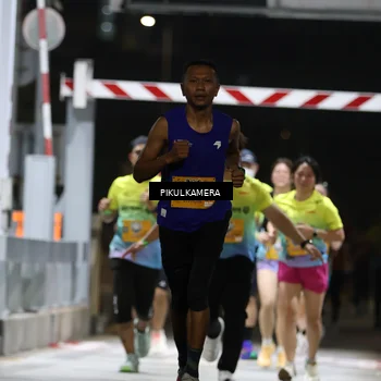 Runner Photo 7087237
