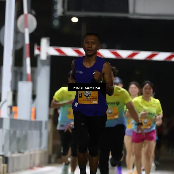 Runner Photo 7087239