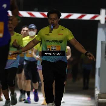 Runner Photo 7087243