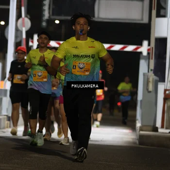 Runner Photo 7087253