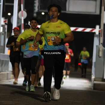 Runner Photo 7087254