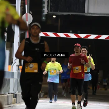 Runner Photo 7087272